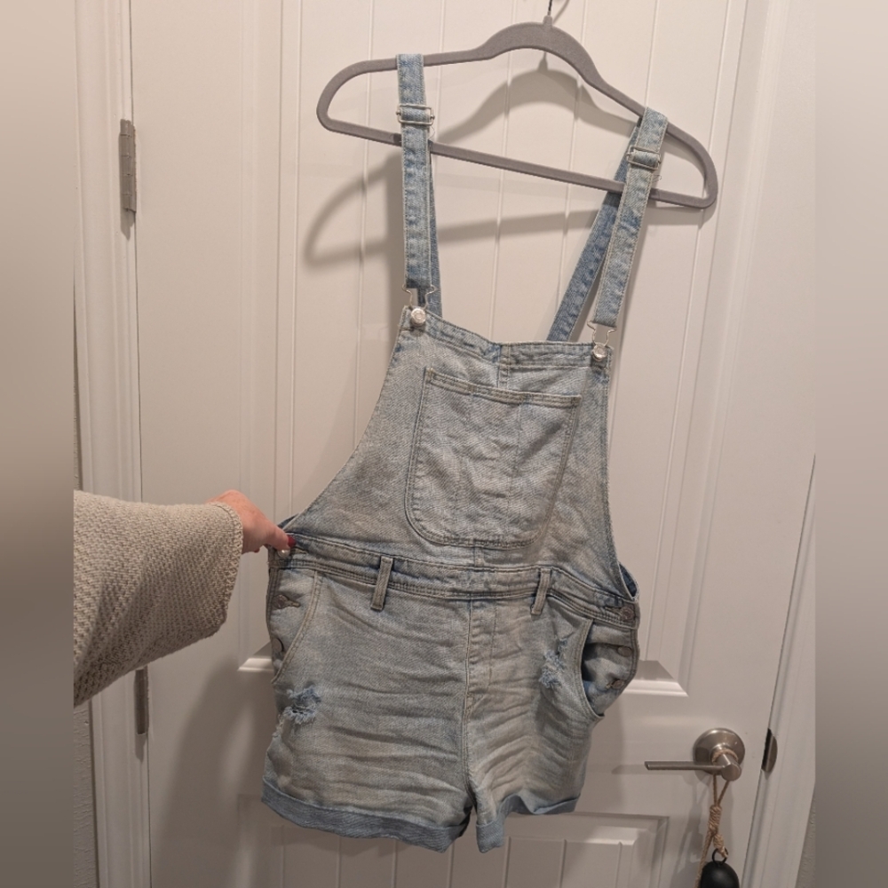Old Navy Shorts Overalls Women Large